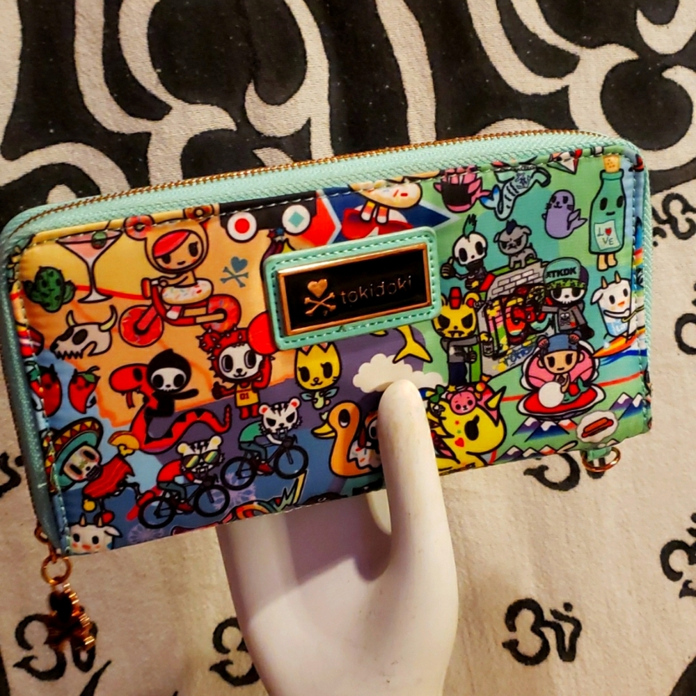 NWOT "TOKIDOKI"         Zipper Wallet